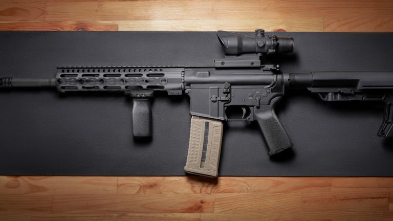 An AR15 rifle